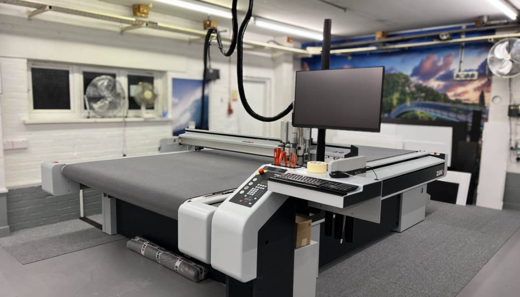 Zünd G3 L-3200 Digital Cutter installed at Discount Displays